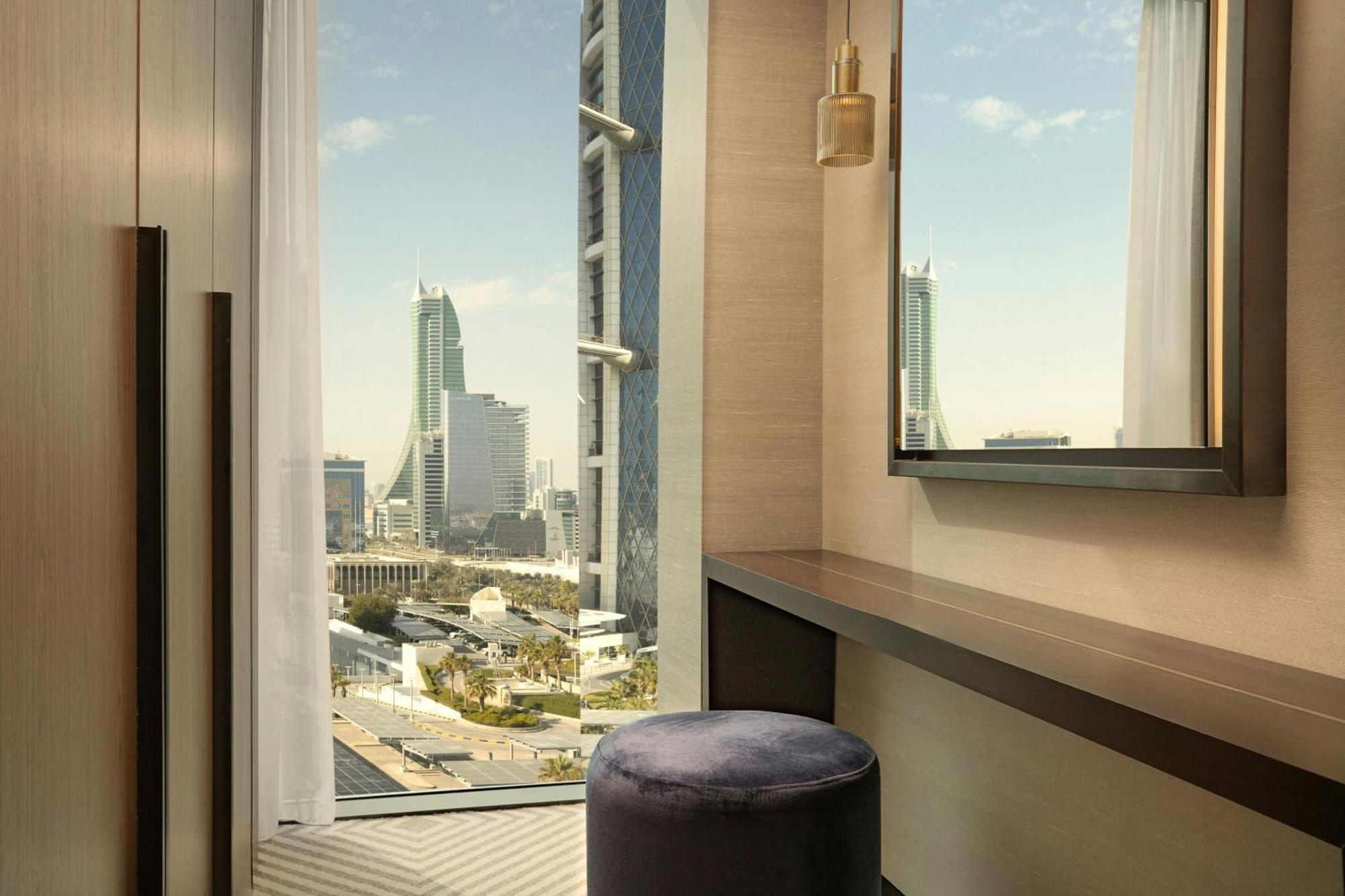 Sheraton Bahrain Hotel Manama Exterior photo
