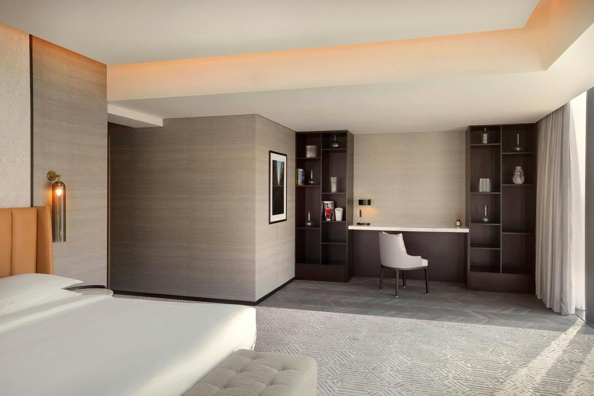 Sheraton Bahrain Hotel Manama Exterior photo