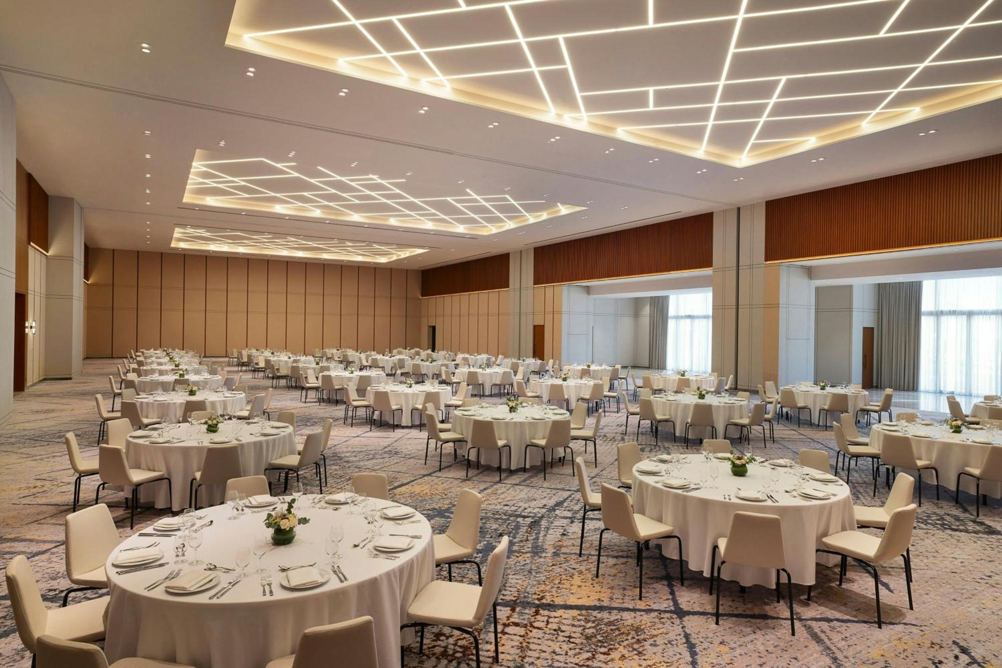 Sheraton Bahrain Hotel Manama Exterior photo