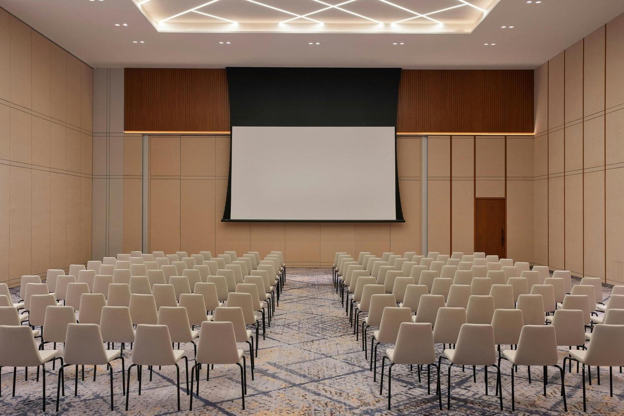 Sheraton Bahrain Hotel Manama Exterior photo