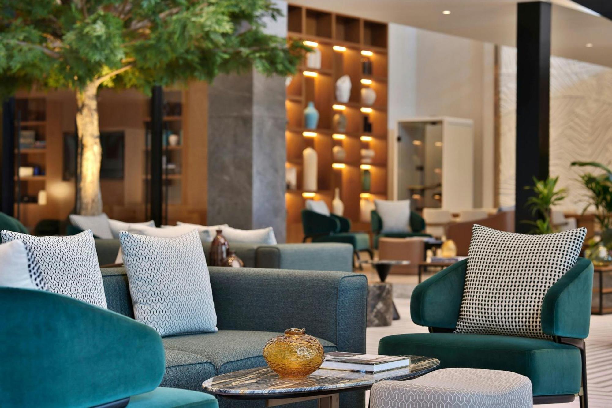 Sheraton Bahrain Hotel Manama Exterior photo